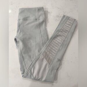 ALO Yoga Light Gray Leggings -preloved